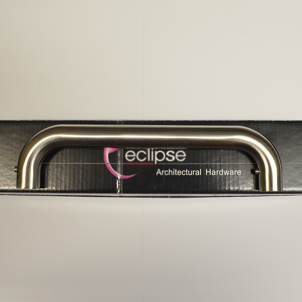 eclipse-bolt-through-pull-handle Eclipse Bolt Through Pull Handle - Image 1